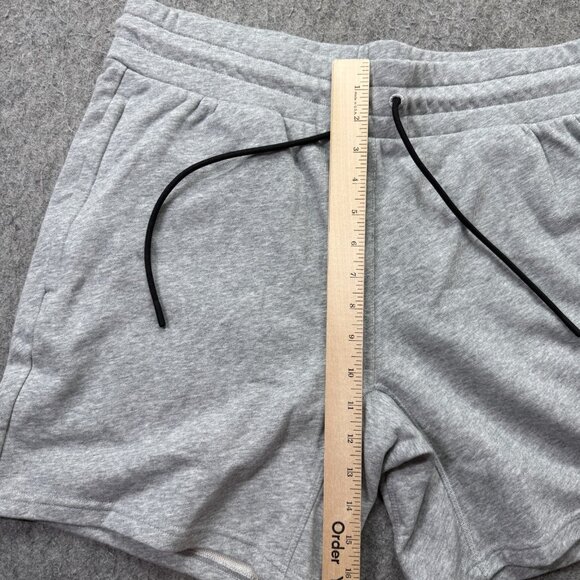 Fabletics Year Round Terry Shorts Men L Gray 7" Sweatshorts - Picture 12 of 13